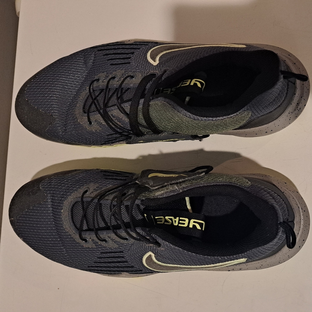 Pre owned Nike Men’s Precision V Iron Gray Volt Size 13 basketball shoes - Picture 2 of 4
